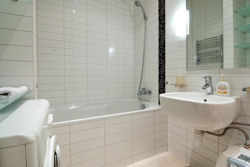 Home Hotel Apartments On Zoloti Vorota เคียฟ ภายนอก รูปภาพ