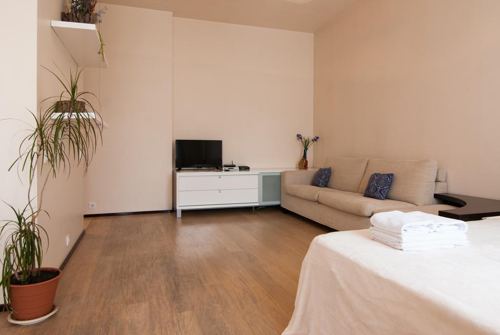 Home Hotel Apartments On Zoloti Vorota เคียฟ ภายนอก รูปภาพ