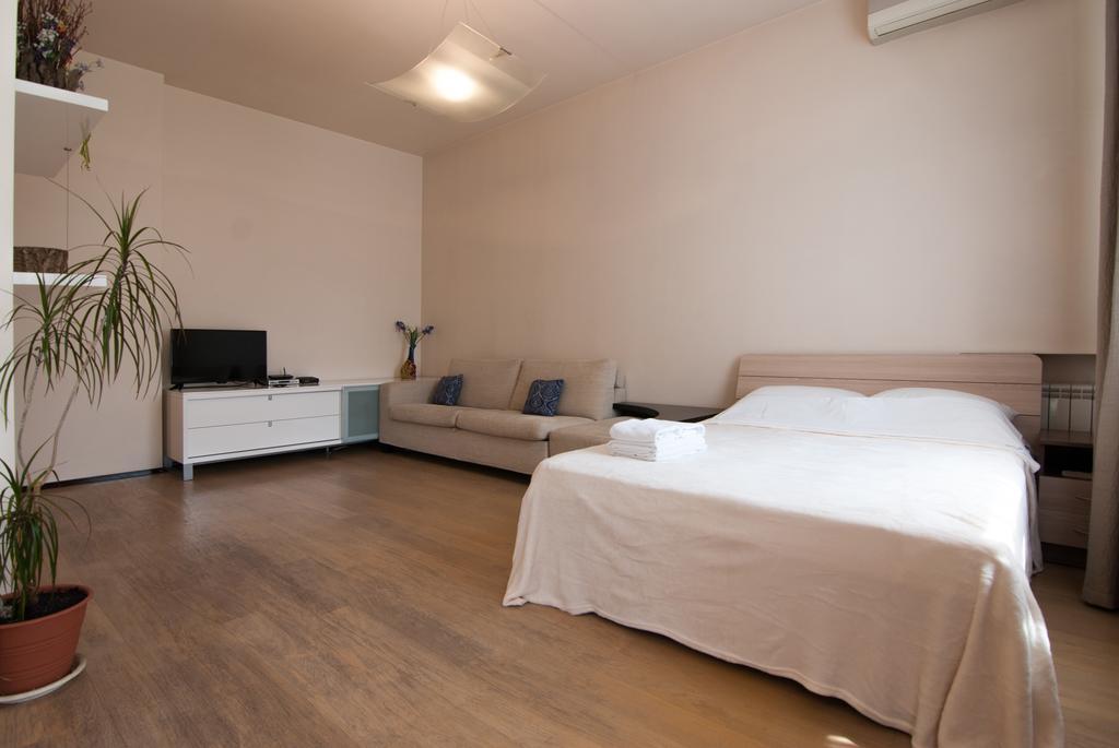 Home Hotel Apartments On Zoloti Vorota เคียฟ ภายนอก รูปภาพ