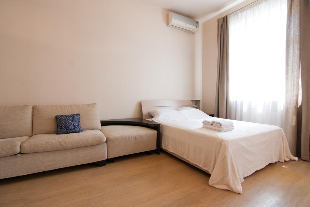 Home Hotel Apartments On Zoloti Vorota เคียฟ ภายนอก รูปภาพ