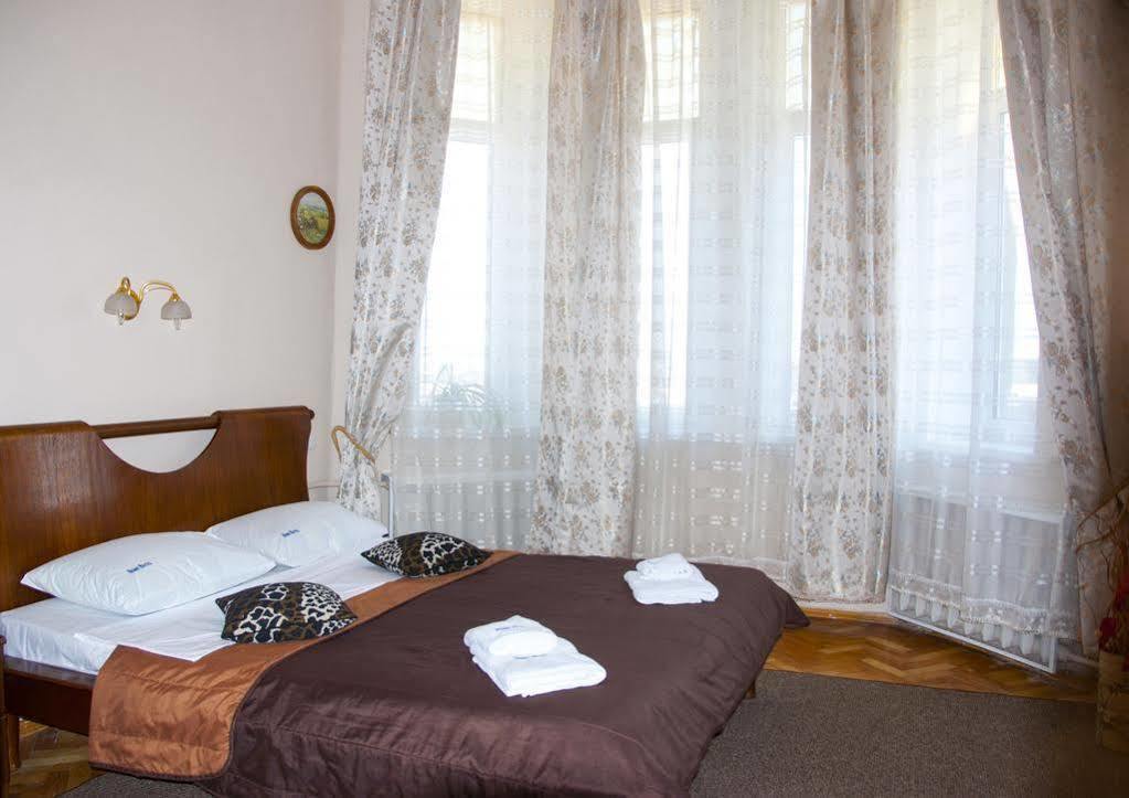 Home Hotel Apartments On Zoloti Vorota เคียฟ ภายนอก รูปภาพ