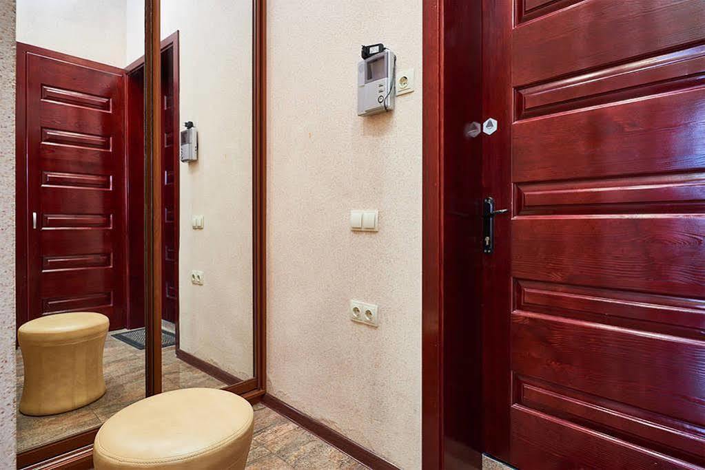 Home Hotel Apartments On Zoloti Vorota เคียฟ ภายนอก รูปภาพ
